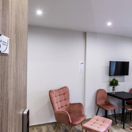Raise Averof Serviced Apartments Atene Esterno foto