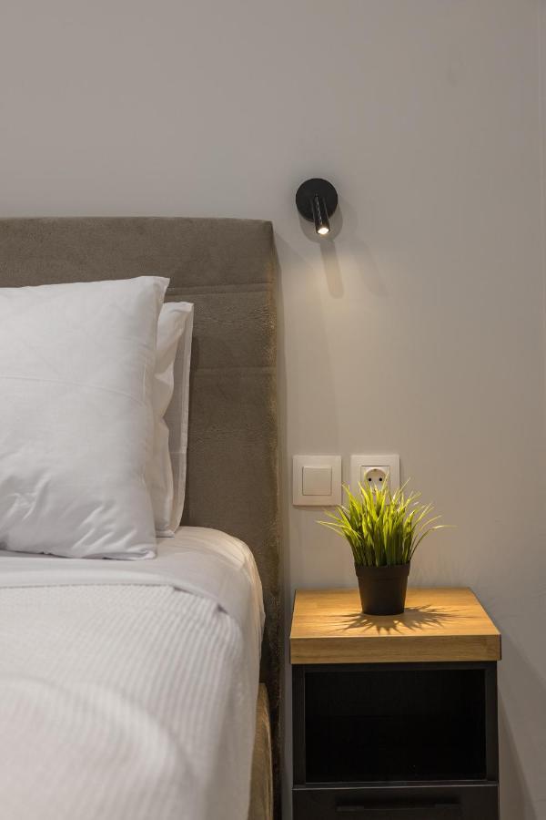 Raise Averof Serviced Apartments Atene Esterno foto