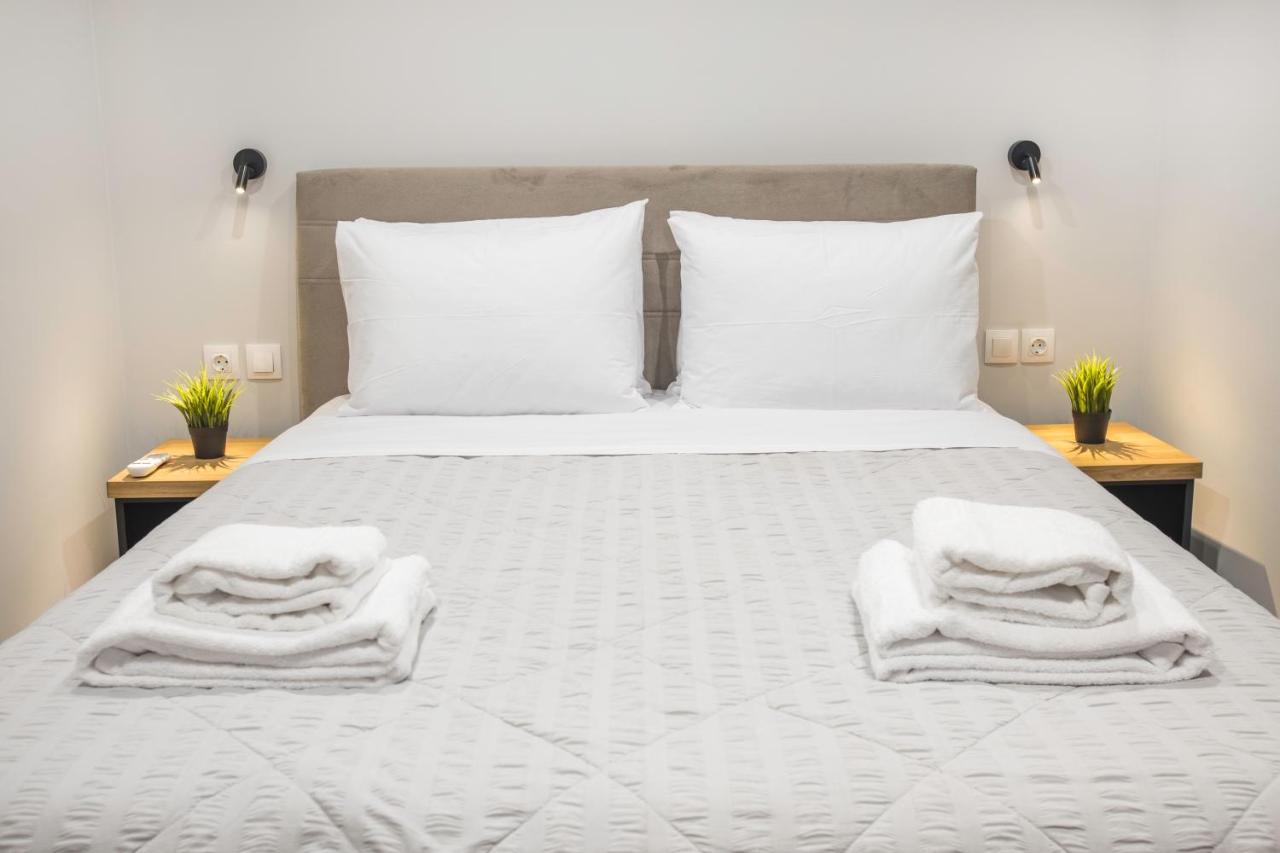 Raise Averof Serviced Apartments Atene Esterno foto