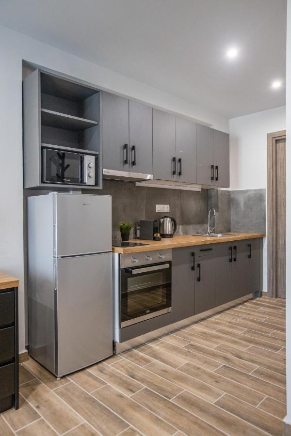 Raise Averof Serviced Apartments Atene Esterno foto