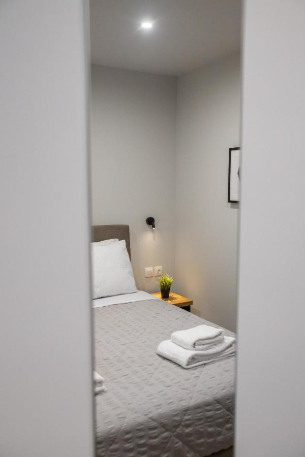 Raise Averof Serviced Apartments Atene Esterno foto
