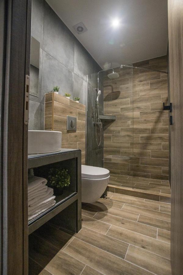Raise Averof Serviced Apartments Atene Esterno foto
