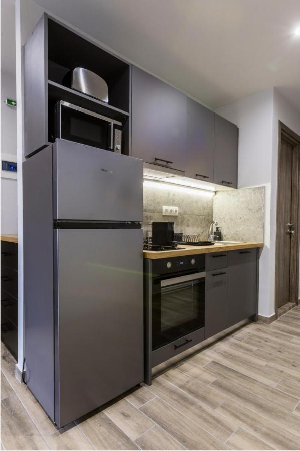 Raise Averof Serviced Apartments Atene Esterno foto