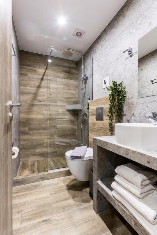 Raise Averof Serviced Apartments Atene Esterno foto